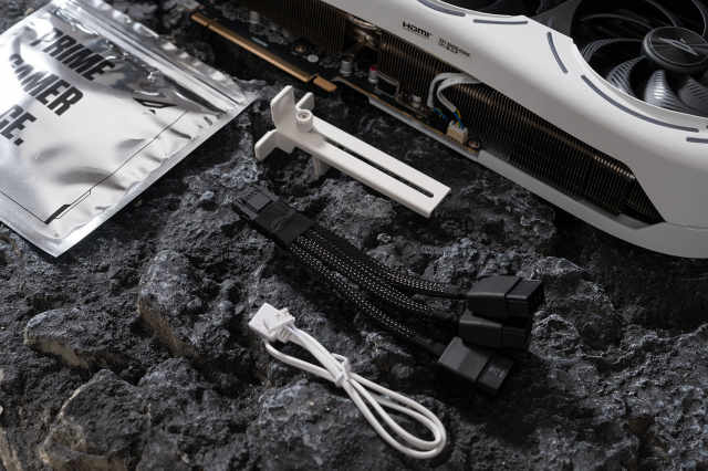 不惜堆料的旗舰“芯”王，索泰GeForceRTX4090PGFOC显卡评测