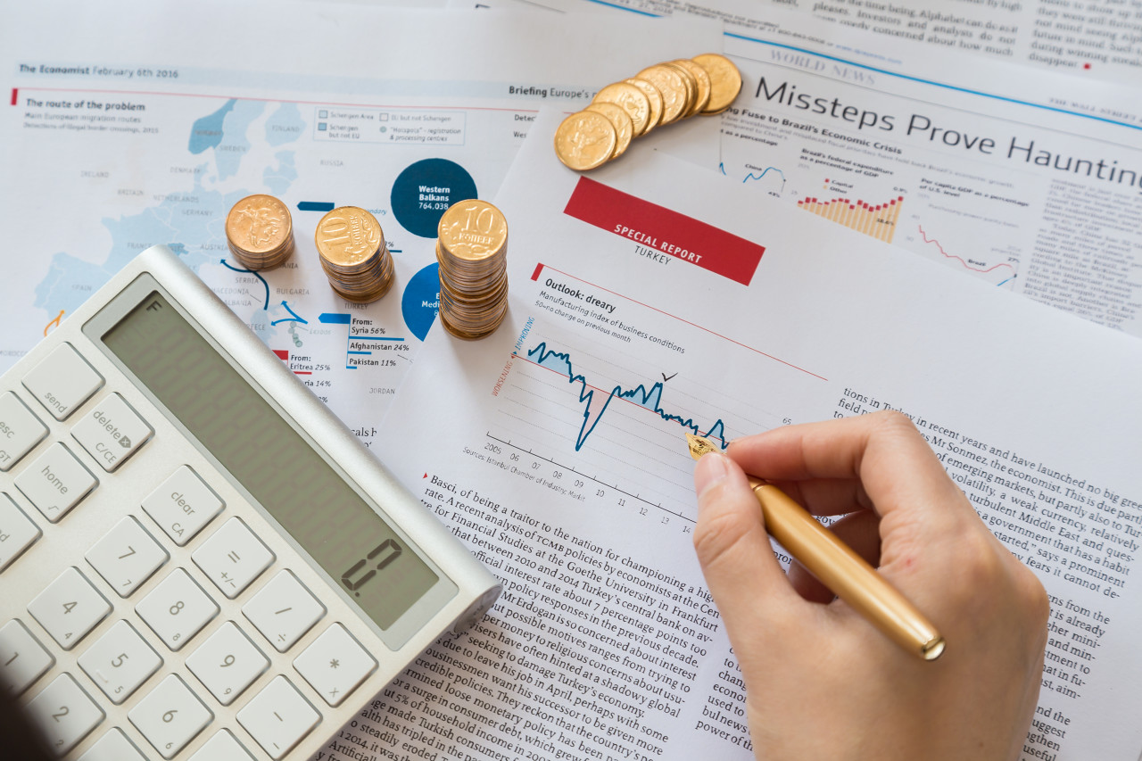 银行存款利率一直在下降,银行存款面临的困难和问题