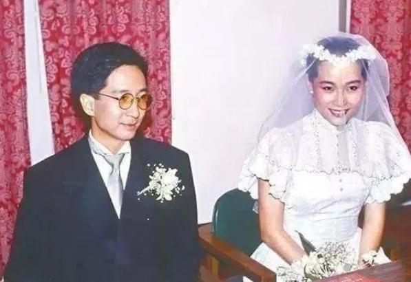 24岁夺得影后生孩子却被老公抛弃,24岁斩获影后但生活却不尽如人意