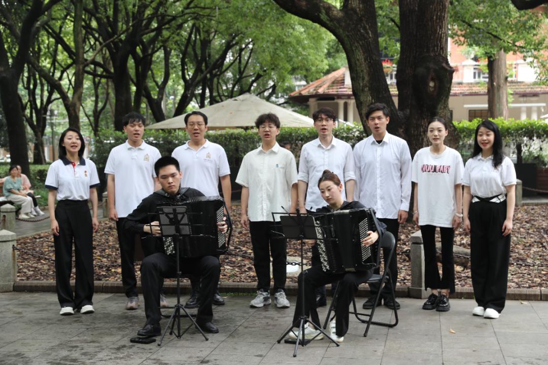 鐧句唬灏忔ゼ蹇棯,鐧句唬灏忔ゼ涓婃捣