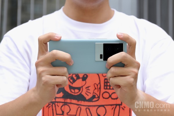 iqoo11s评测最新,iqoo11s有哪些提升