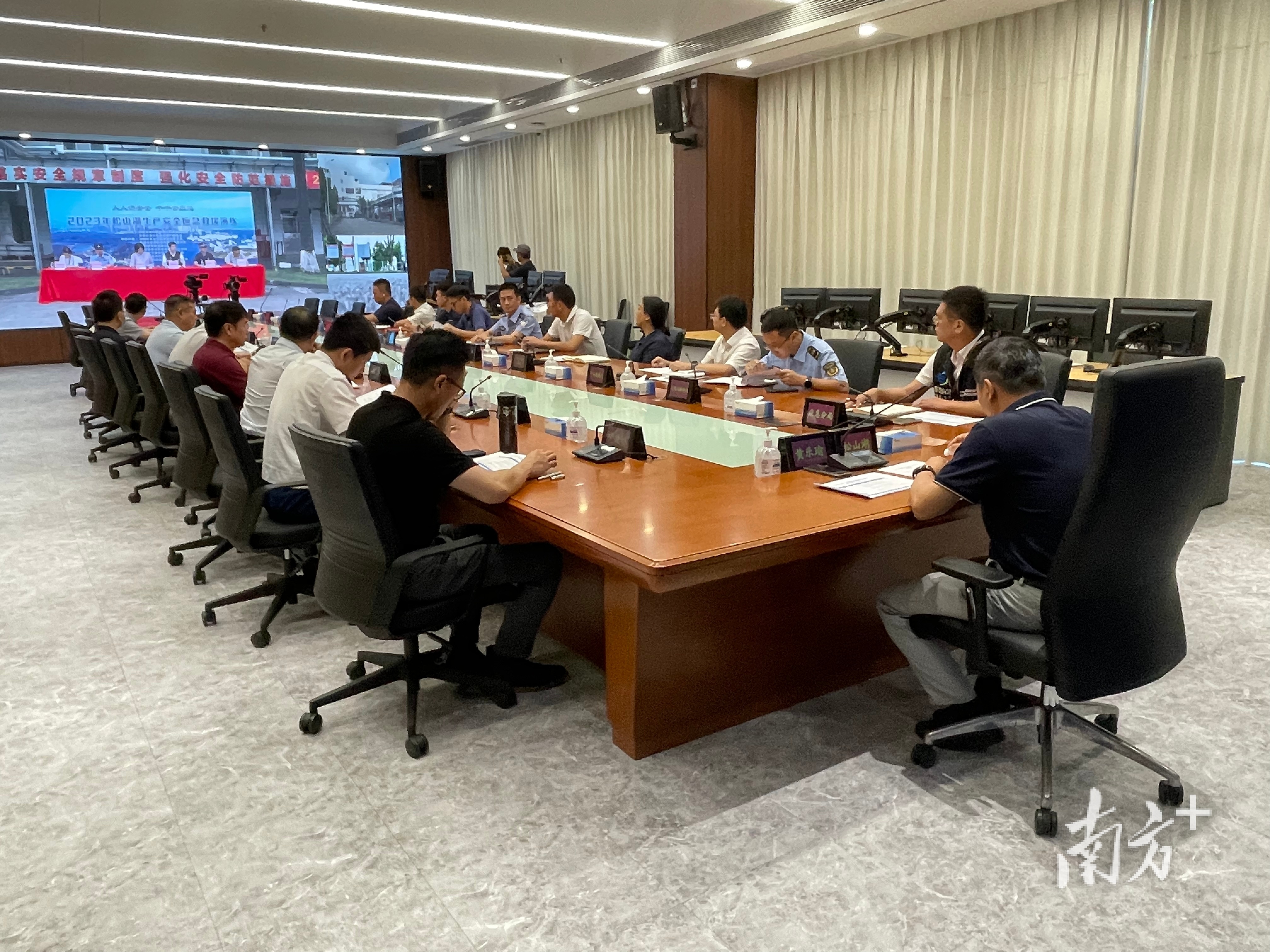 政府组织生产安全事故救援演练,松山湖开展复学演练