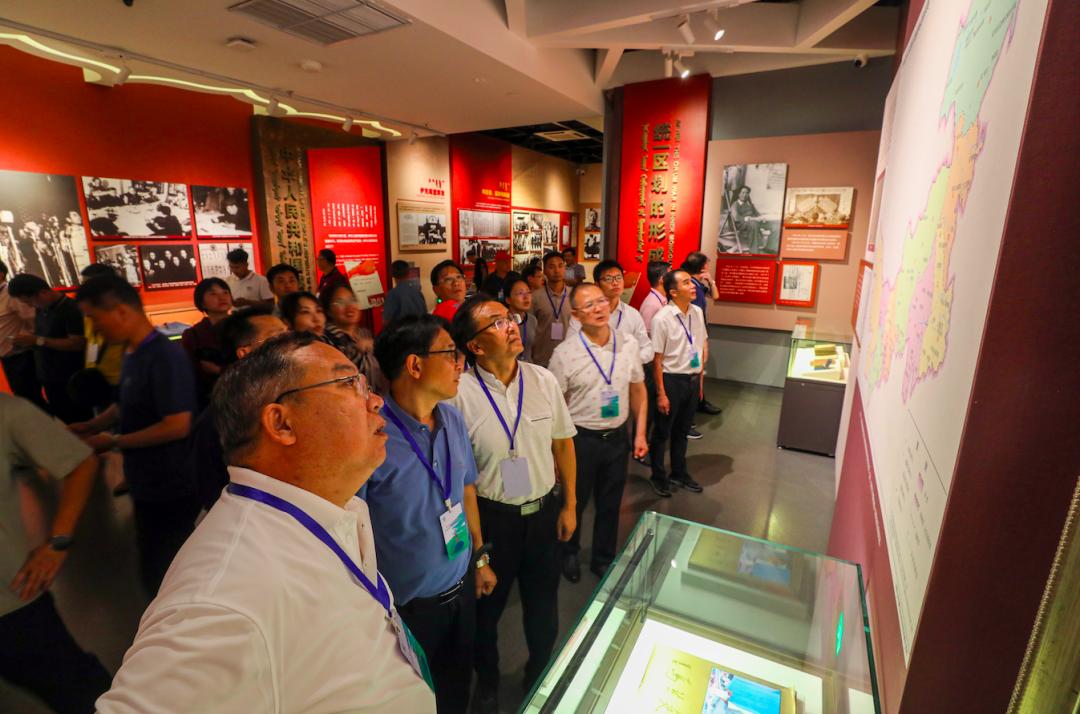 兴安日报｜全国地市百家媒体眼中，岭上兴安石榴花开正艳