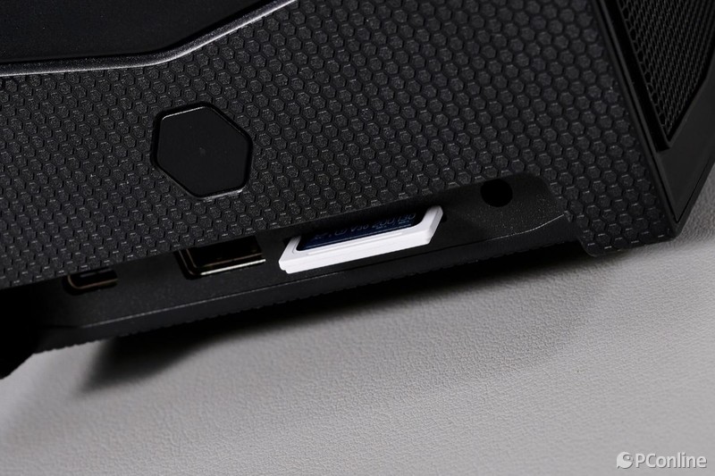 三星即将发布高性能sd卡,三星推出新sd存储卡主打耐用性