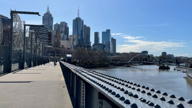 救护车等候,救护车等待两小时以上