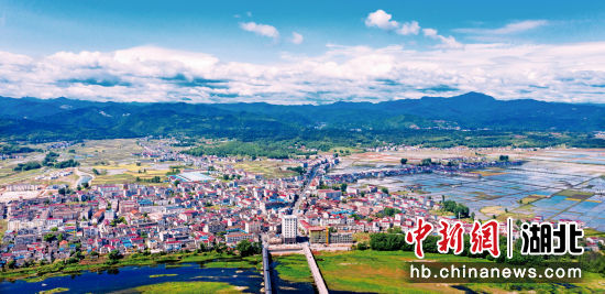 湖北十堰共绘乡村振兴新画卷,谷城南河流域乡村振兴