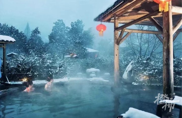 200名“尔滨”教练空降临安带滑雪，吃天目暖锅、泡湍口温泉……
