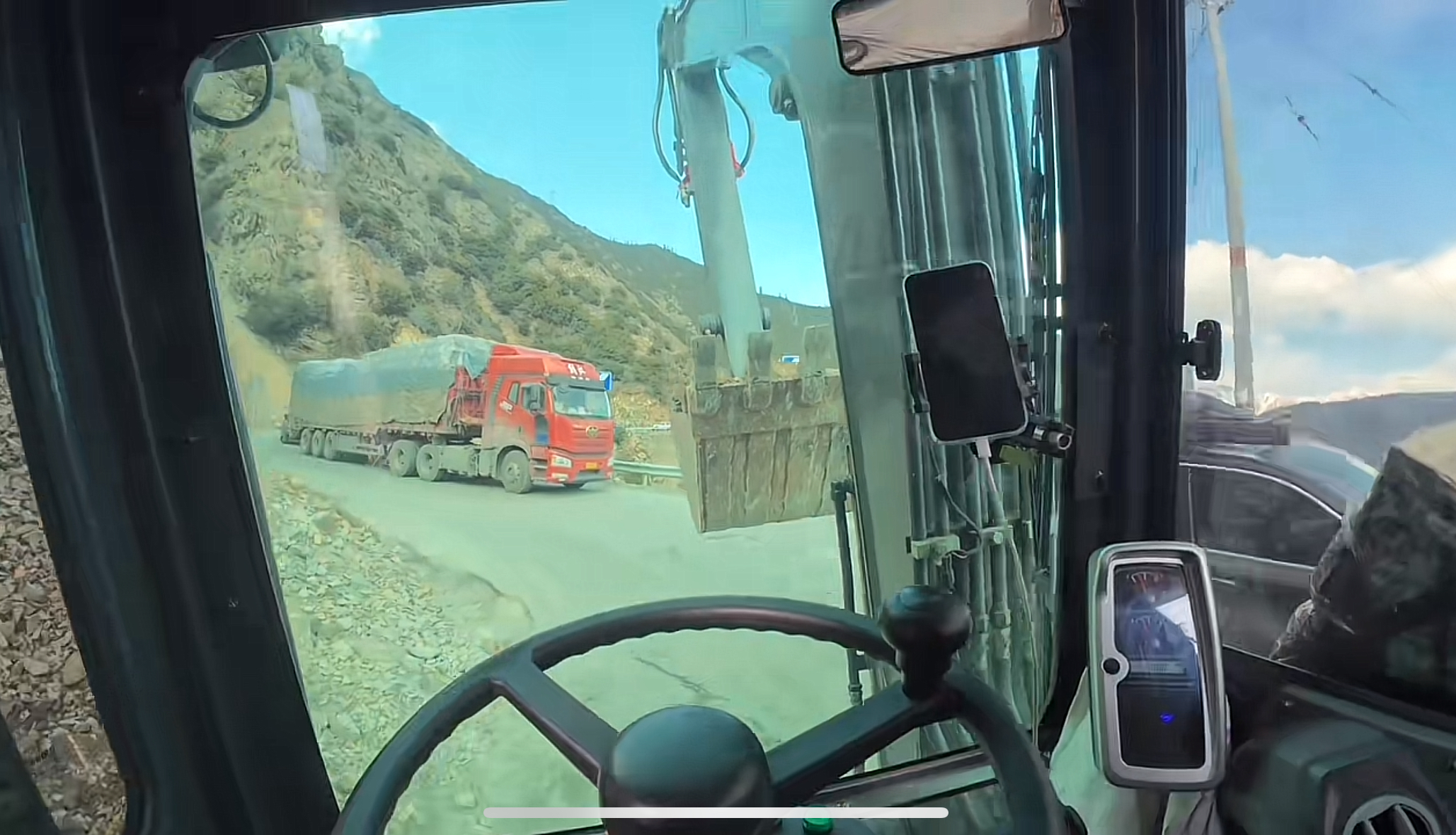 小伙开挖机去西藏,安徽小伙子开挖机